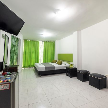 Hotel Paradise Lleras 麦德林 外观 照片