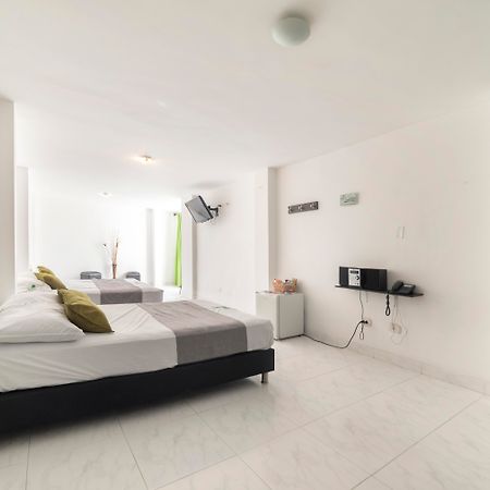 Hotel Paradise Lleras 麦德林 外观 照片