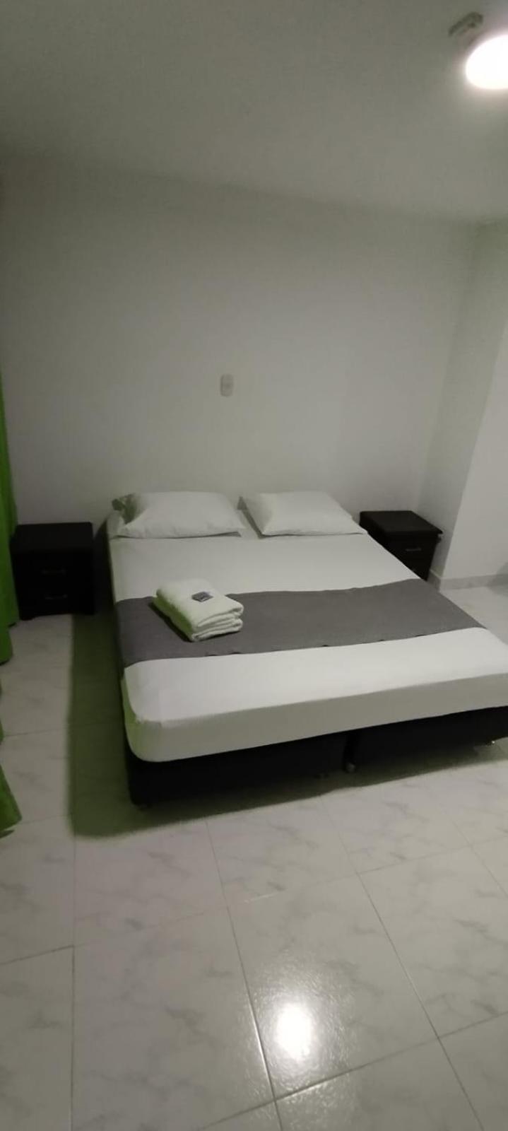 Hotel Paradise Lleras 麦德林 外观 照片