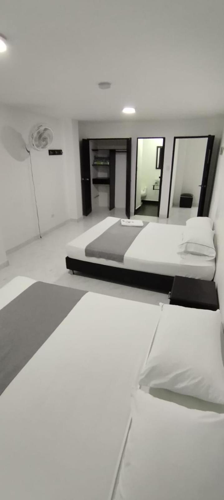 Hotel Paradise Lleras 麦德林 外观 照片