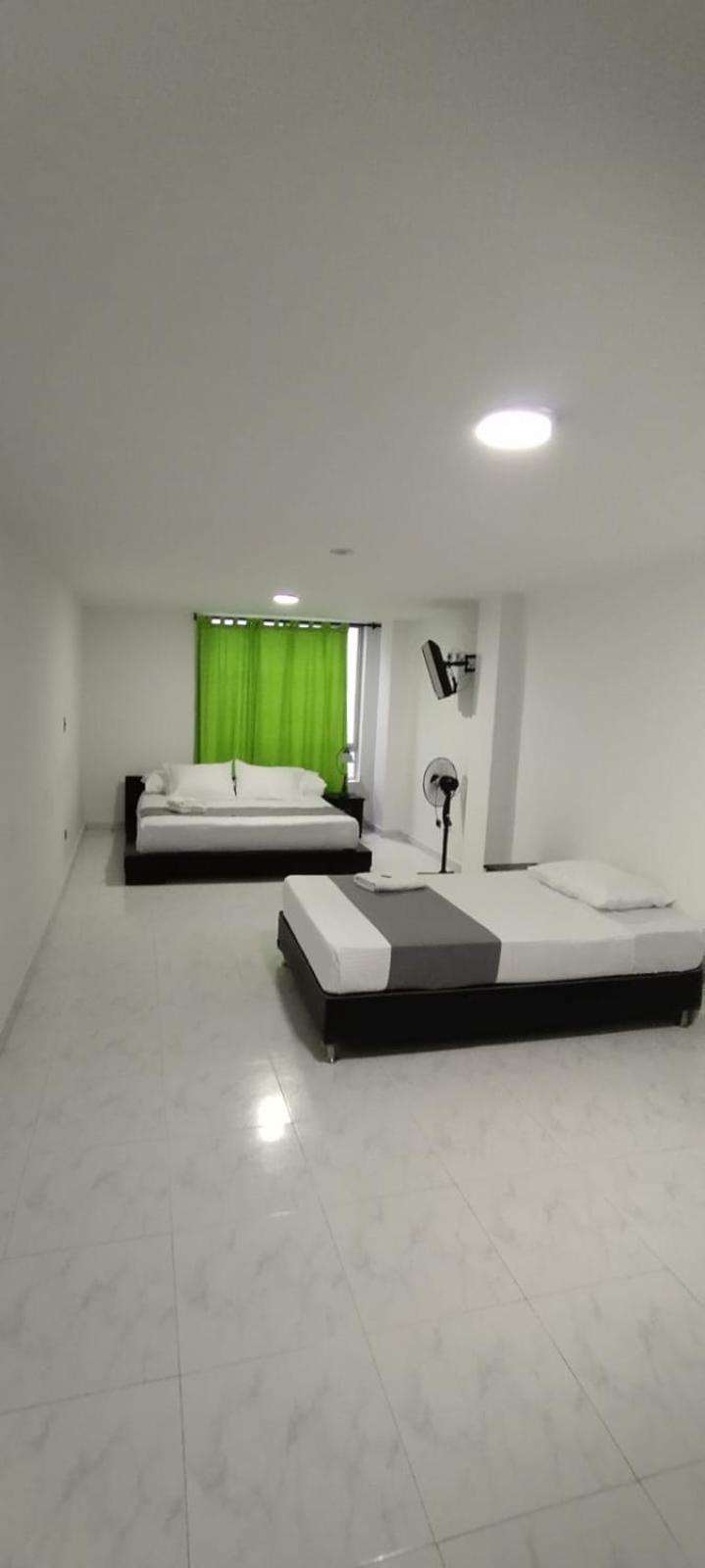 Hotel Paradise Lleras 麦德林 外观 照片