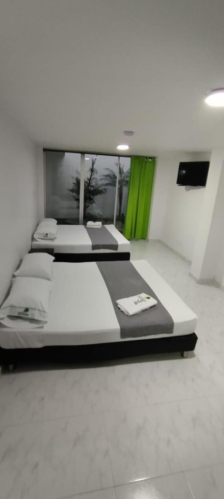 Hotel Paradise Lleras 麦德林 外观 照片