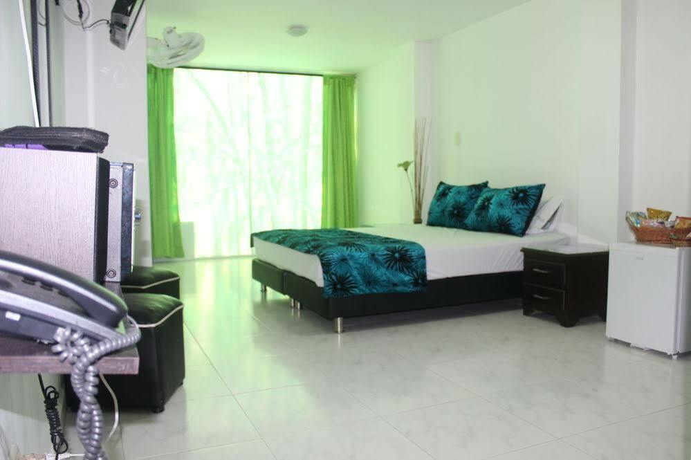 Hotel Paradise Lleras 麦德林 外观 照片