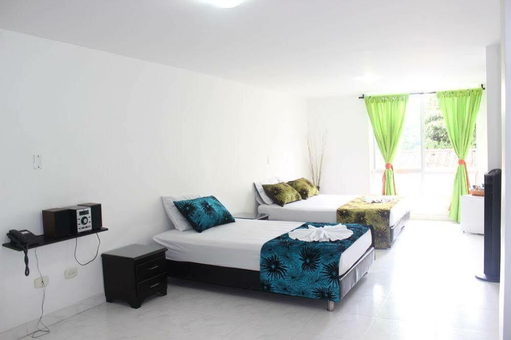 Hotel Paradise Lleras 麦德林 外观 照片